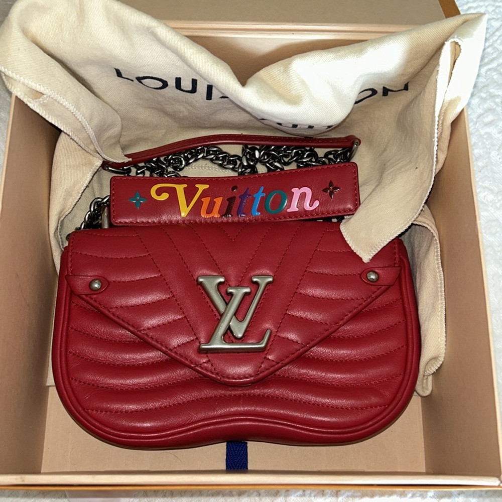 Louis Vuitton new wave quilted leather chain bag box dust bag